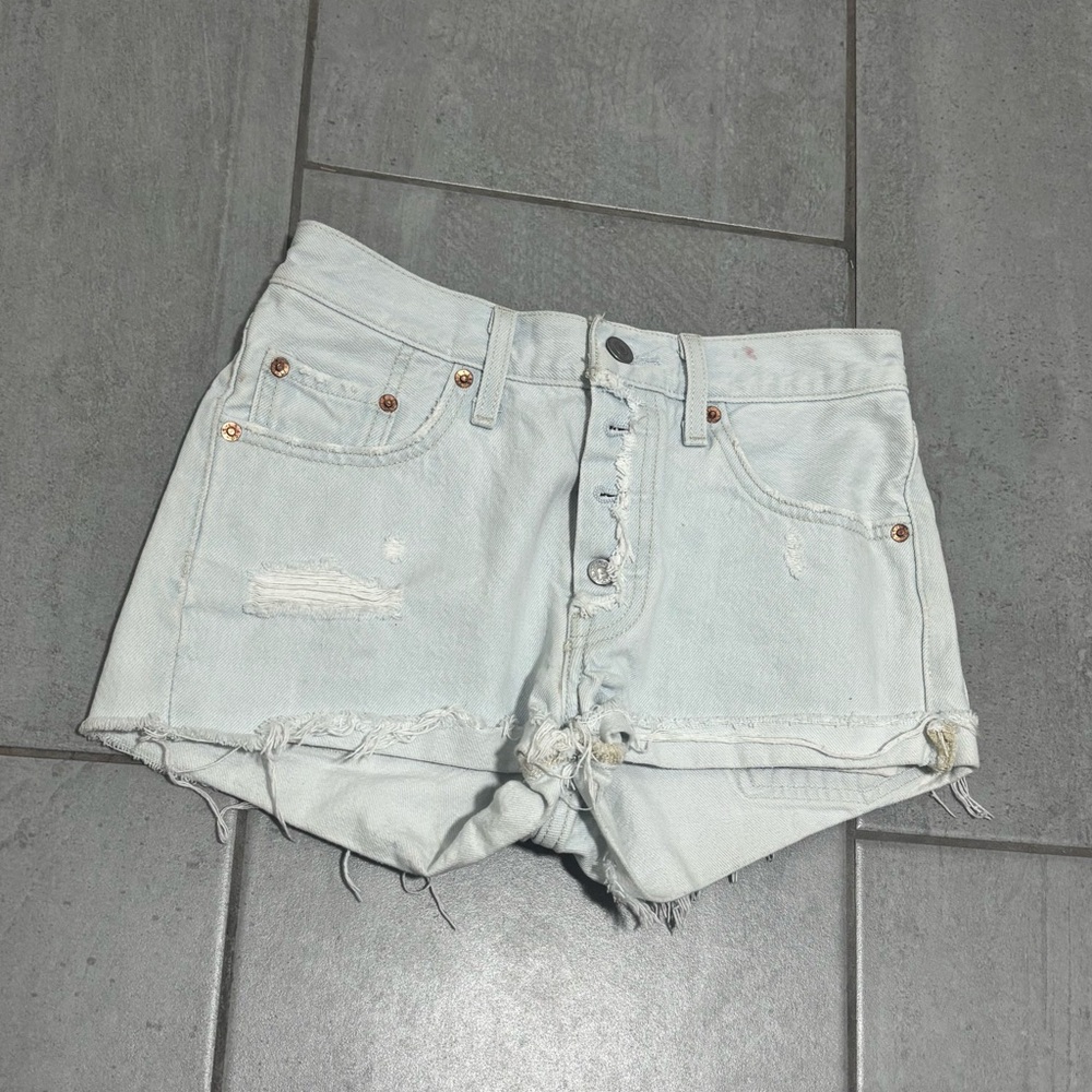 Women's Levi’s Light Blue Denim Shorts